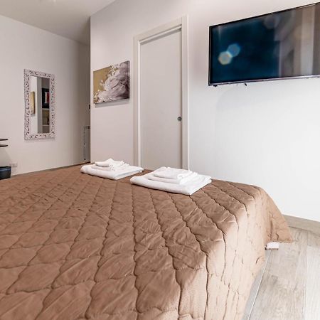 Colosseo Cozy Rooms B&B ローマ エクステリア 写真
